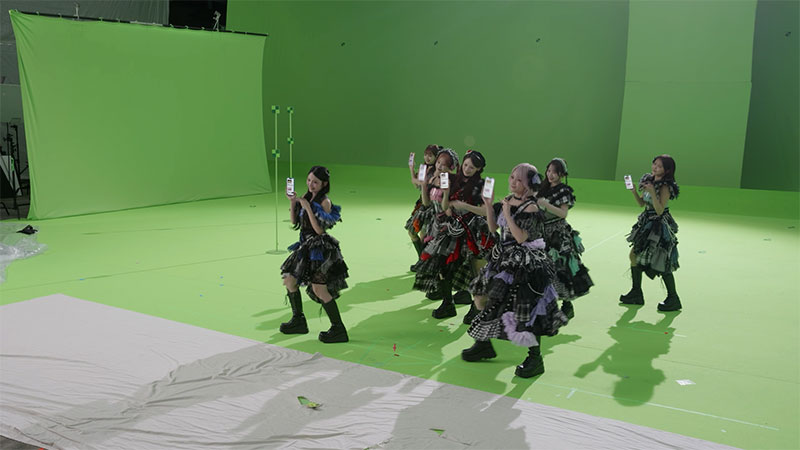 『カーセンサー』新CMメイキングより