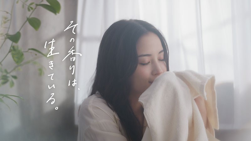 WEB限定香調別ムービー「サボン・ブラン」篇より
