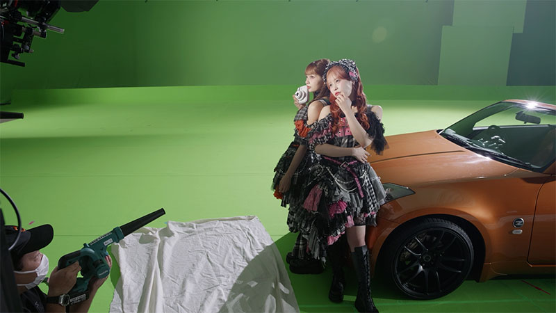 『カーセンサー』新CMメイキングより